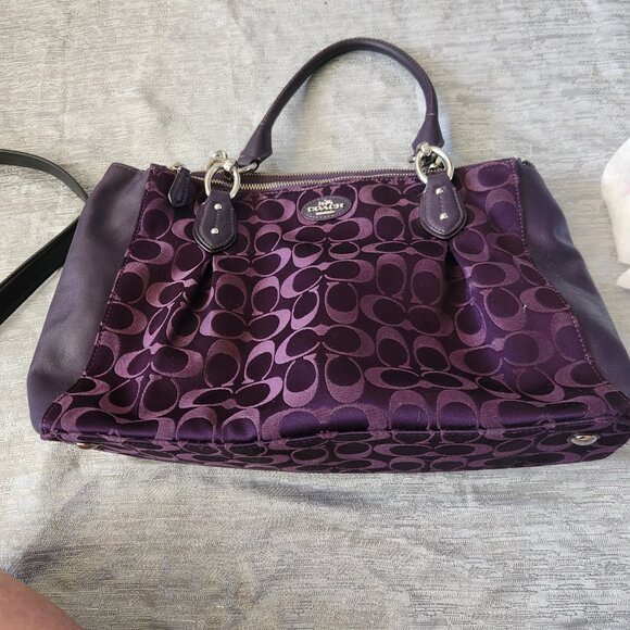 Coach Purse - Picture 3 of 4